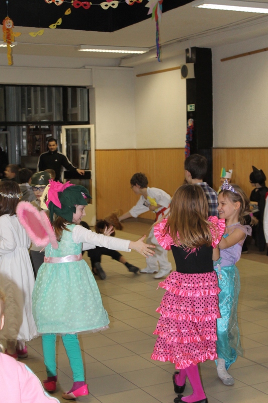 Farsang-1-4-108