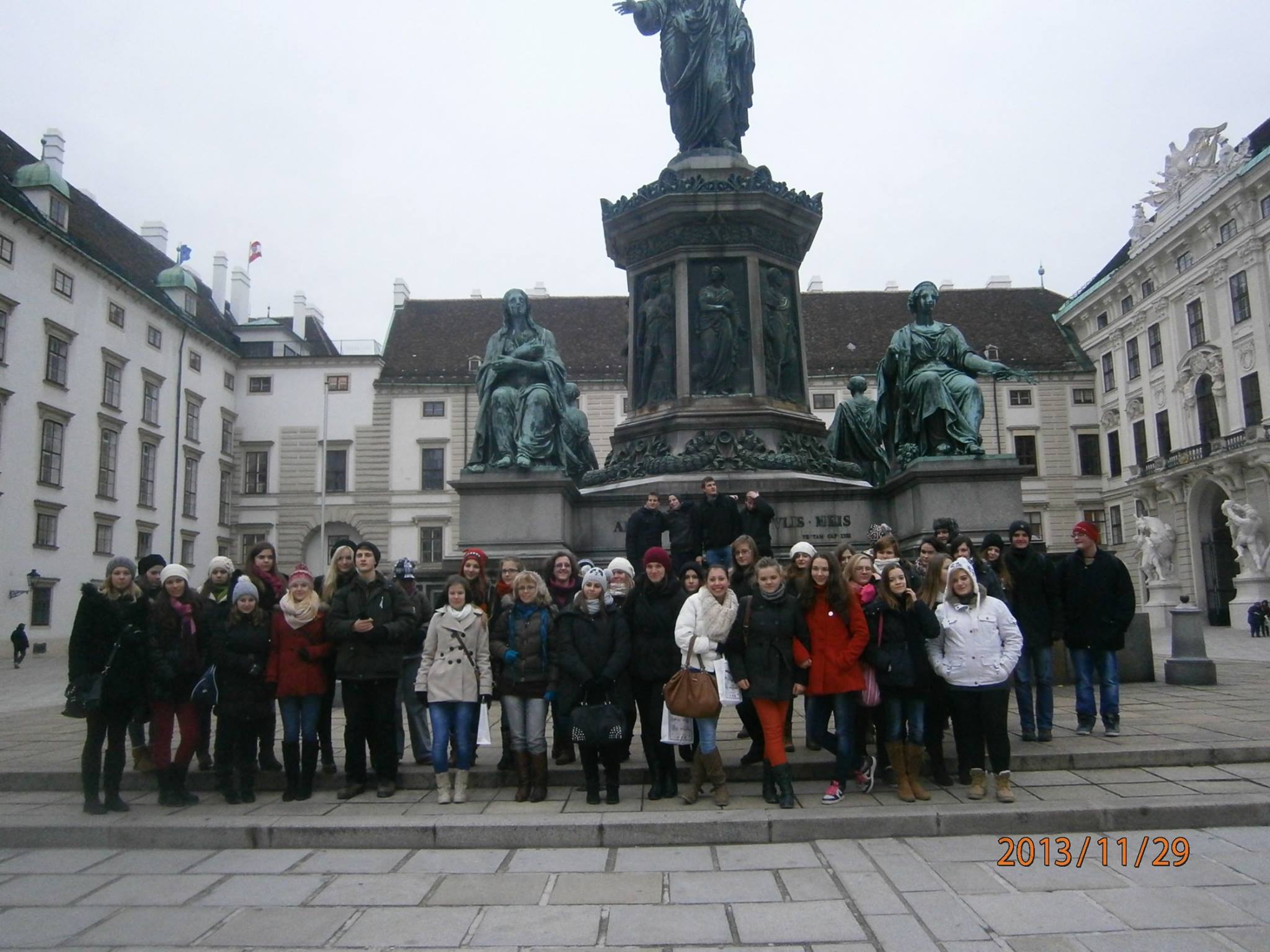 img-2