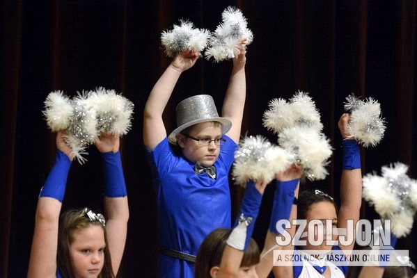 2718608__MJA2250_resize