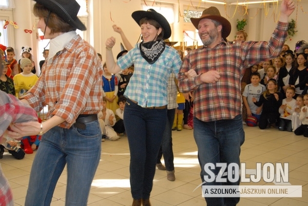 2730456_CSI_6242_resize